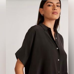 Everlane Clean Silk Short Sleeve Square Shirt